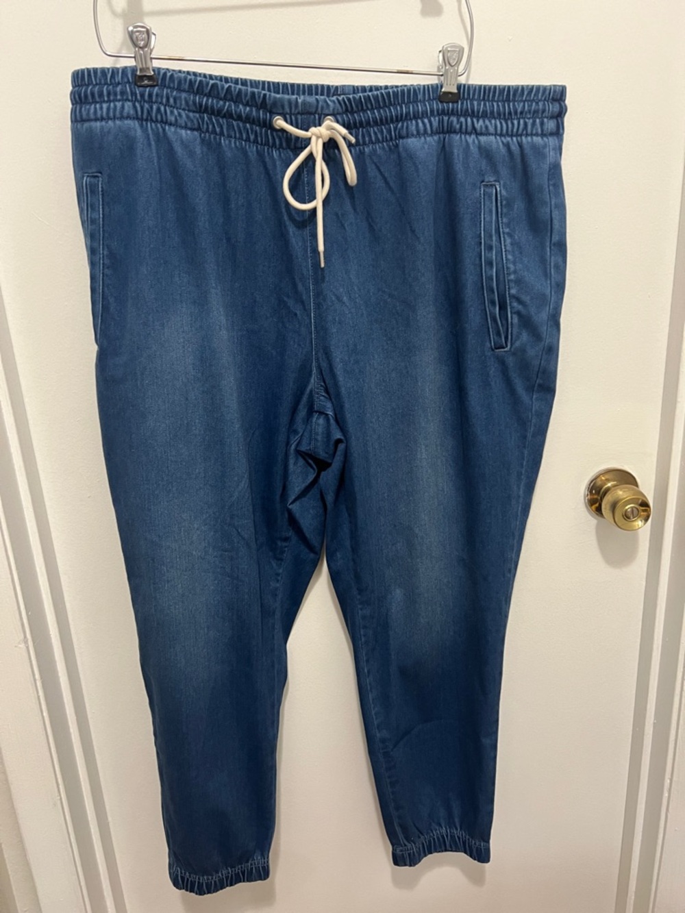 Gap Drawstring Jogger Jeans NWOT